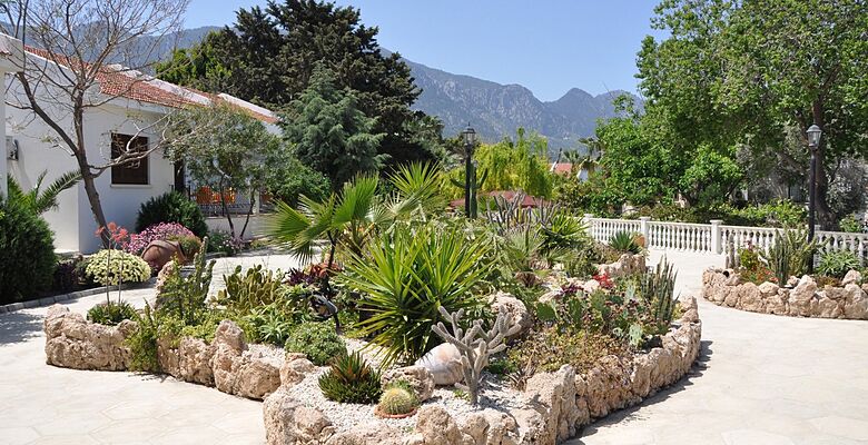 Almond Holiday Village