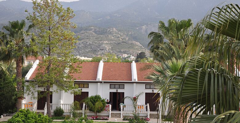 Almond Holiday Village