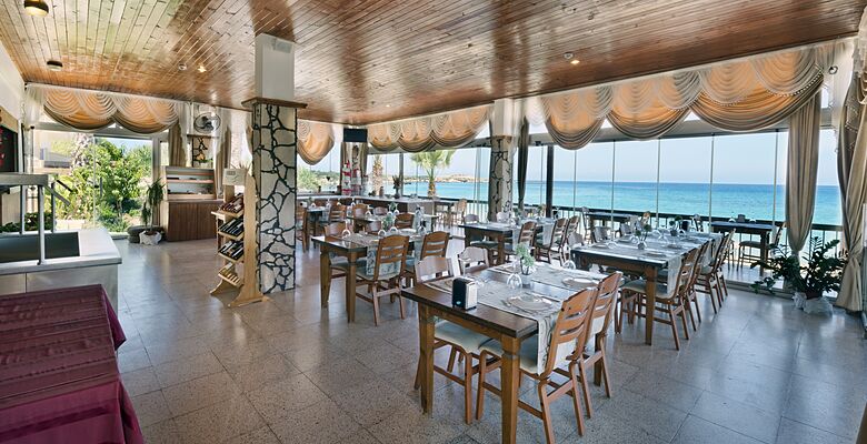 Club Malibu Beach Hotel