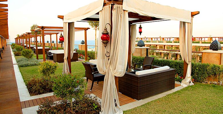 Cratos Premium Hotel