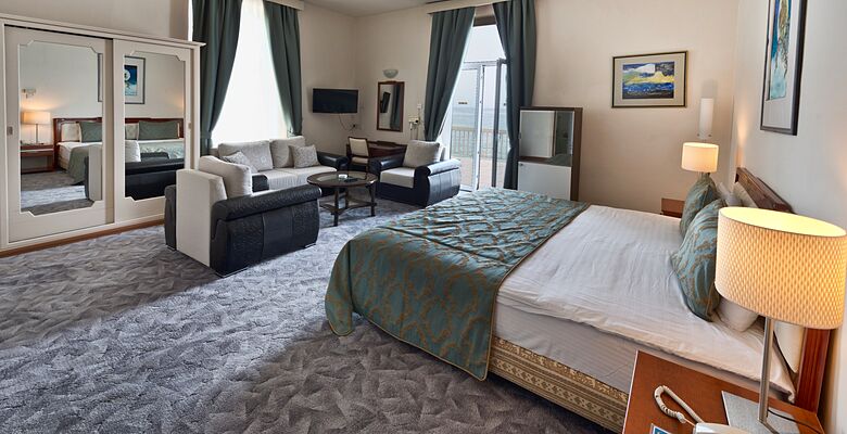 Dome Hotel