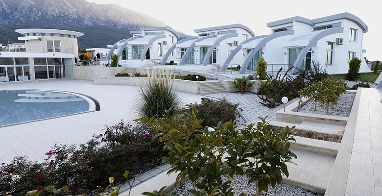 Fairmont Holiday Village