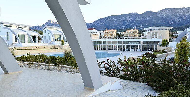Fairmont Holiday Village