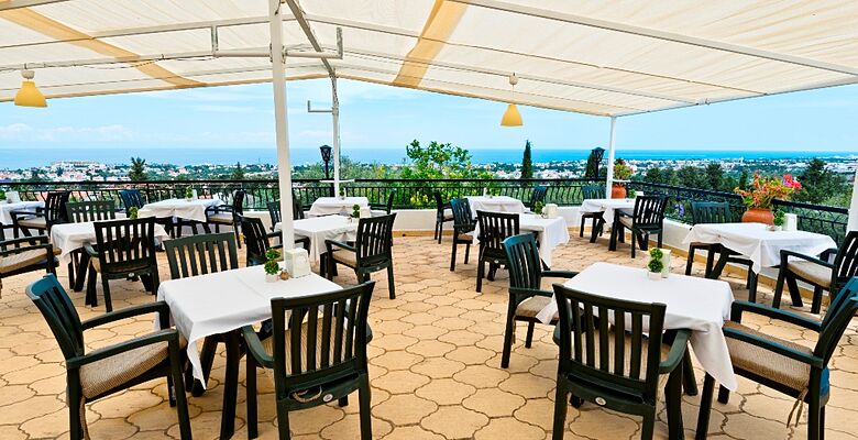 Hideaway Club Hotel