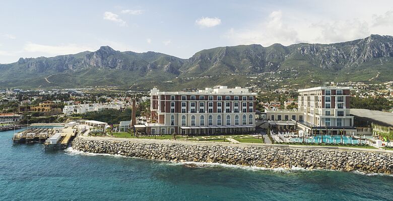Kaya Palazzo Hotel