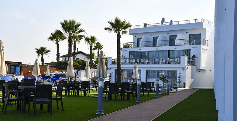 Mimoza Beach Hotel