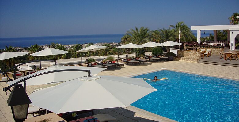 Onar Holiday Village
