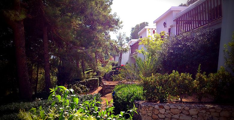 Onar Holiday Village