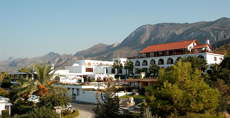 Onar Holiday Village