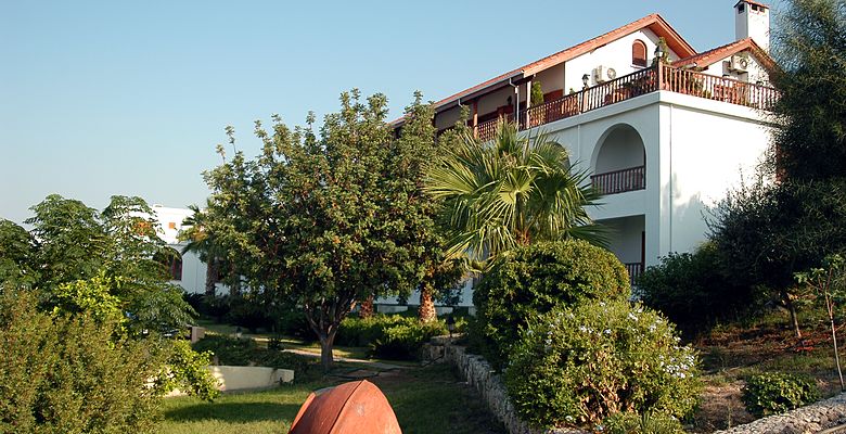 Onar Holiday Village