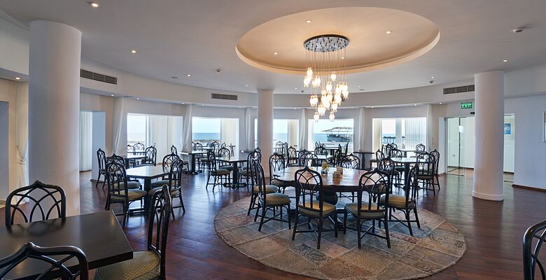 Palm Beach Hotel