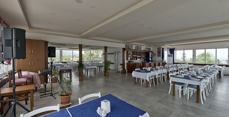 Rose Gardens Holiday Village